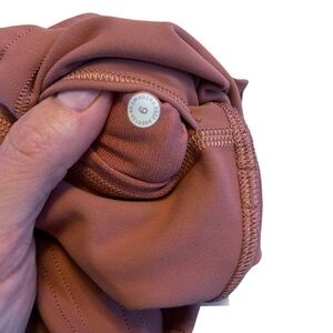 Lulu Wunder Train Contour Fit High-Rise Leggings RARE Size 6